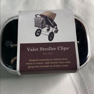 Petunia pickle bottom stroller clips